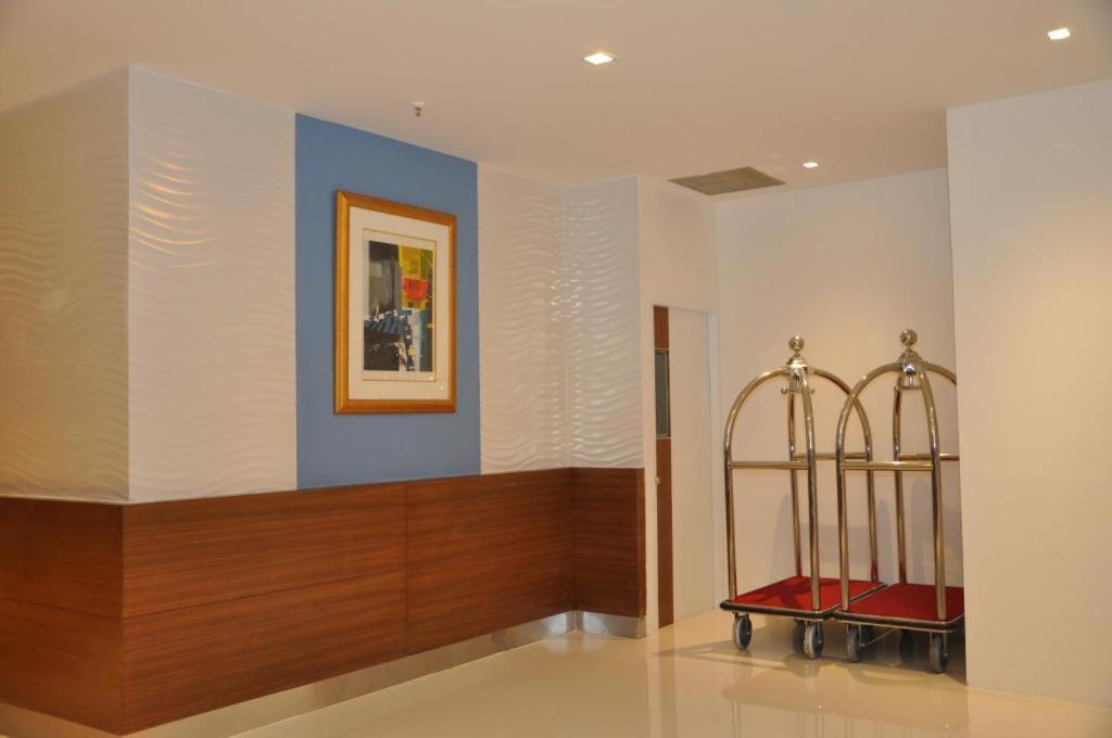 Iyarin@Tuk Chang Ratchayothin Hotel Bangkok Dış mekan fotoğraf