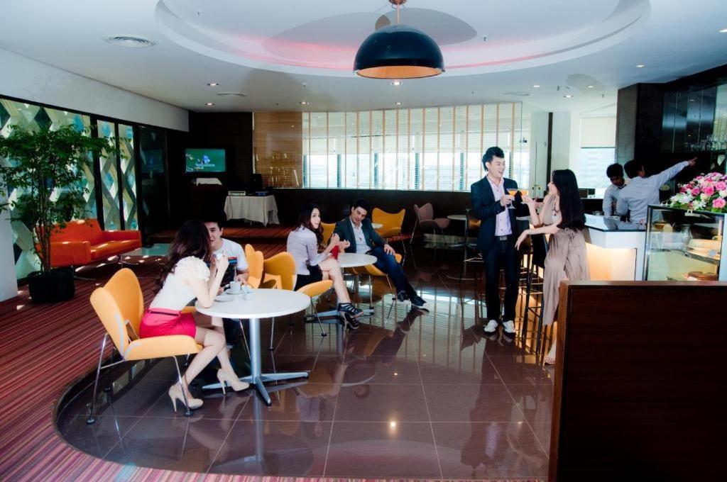 Iyarin@Tuk Chang Ratchayothin Hotel Bangkok Dış mekan fotoğraf