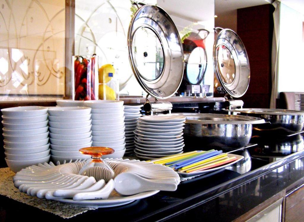 Iyarin@Tuk Chang Ratchayothin Hotel Bangkok Dış mekan fotoğraf