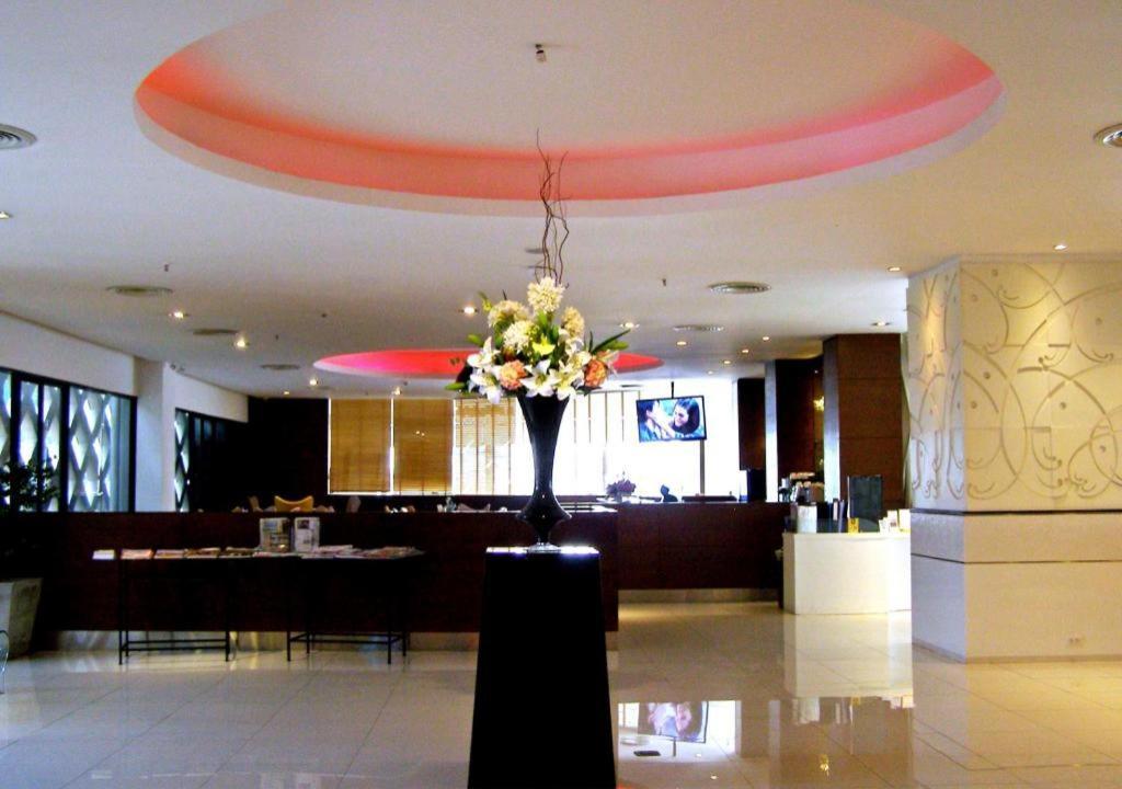 Iyarin@Tuk Chang Ratchayothin Hotel Bangkok Dış mekan fotoğraf