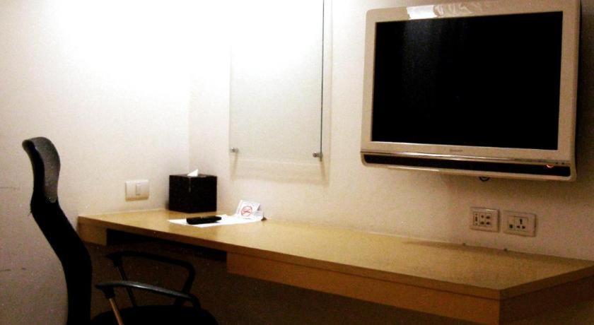 Iyarin@Tuk Chang Ratchayothin Hotel Bangkok Dış mekan fotoğraf