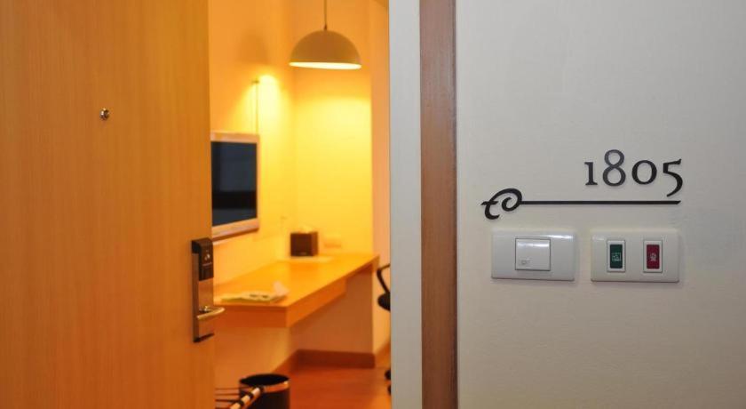 Iyarin@Tuk Chang Ratchayothin Hotel Bangkok Dış mekan fotoğraf