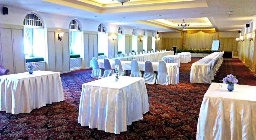 Iyarin@Tuk Chang Ratchayothin Hotel Bangkok Dış mekan fotoğraf